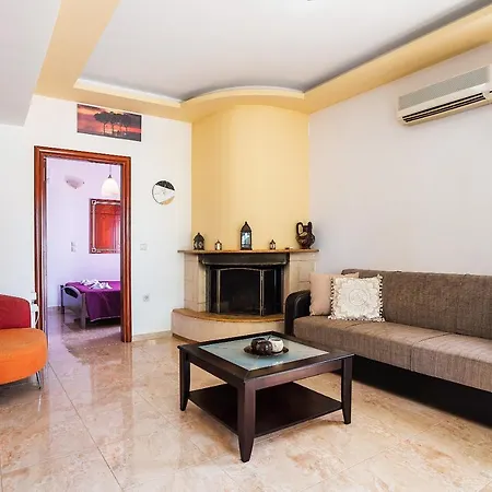 Casa D' Irene Rhodes