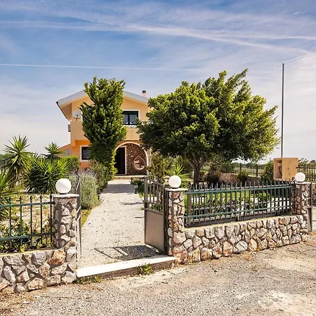 Casa D' Irene Rhodes لاخنيا